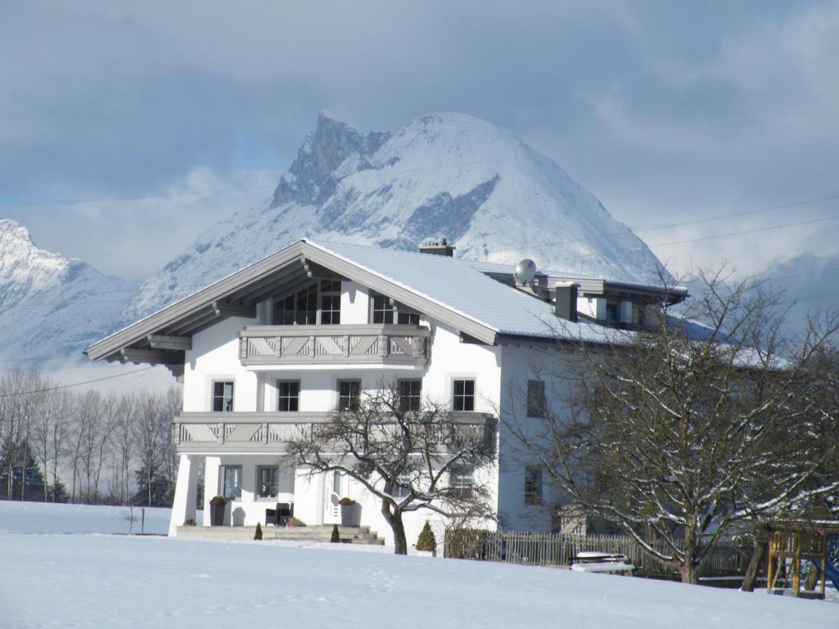 Gaestehaus Weber Oberperfuss Exterior foto